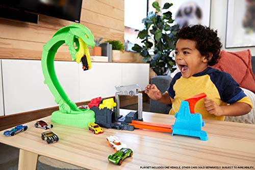 Deals Toxic Snake Strike Challenge Play Set With Slime For Kids 5 Years Old & Up Includes One 1:64 Scale Hot Wheels Vehicle Connects To Other Sets Single Or Multicar Play - Everyday Play Set